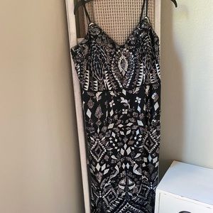 Aidan Mattox dress 🖤🤍